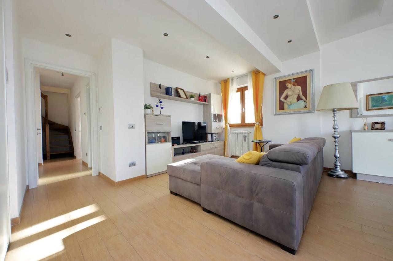 Chic Penthouse On Two Floors Appartement Rome Buitenkant foto